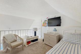 Sea Colony --- 9701 Evergreen Way - 2