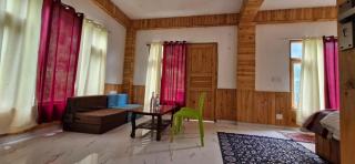 woodstock villa & cafe - 7