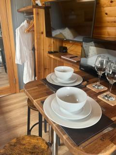 Mill House Farm Pods - Lapwing Lodge - 8
