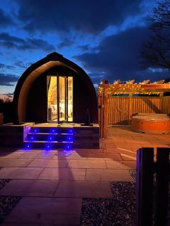 Mill House Farm Pods - Lapwing Lodge - 2
