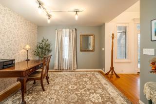 Peaceful Blufftop Home Over the Missouri - 1