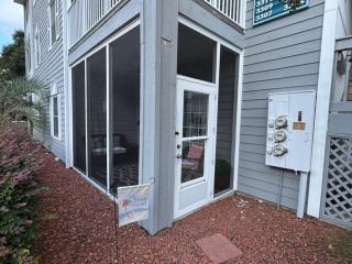 The Jr Villa at 125 Royal Poste - 9