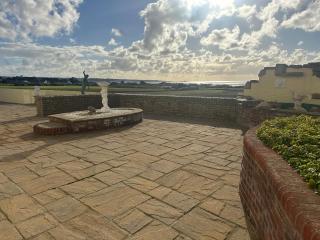 Haven near the sea - 5