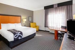 La Quinta by Wyndham Houston West Park 10 - 4