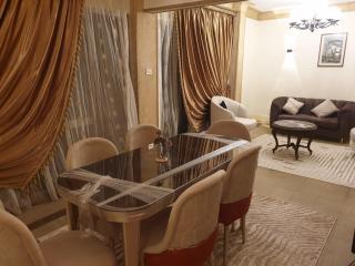 شقه مفروشه للايجار الشهري بمدينه نصر - Cairo - 4