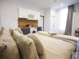 Renthouse ApartHotel Room #10 - 6