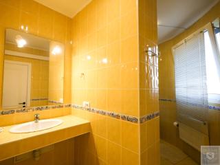 Renthouse ApartHotel Room #10 - 1