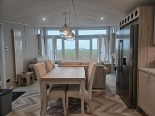 Stylish Ocean Retreat in Camber sands - 1