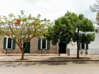 Far Far Away Guesthouse - 2