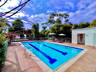 Finca Paradise en Mesitas piscina diversión y naturaleza a solo 2 horas de Bogotá - 9