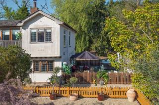 Sampford Hideaway Retreat - 9