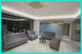 Hotel Royal Mantra Palace - Near Shree Mahakal Temple , Luxuary Rooms With Roof Top , BEST HOTEL In Prime Location - Ujjain - 2