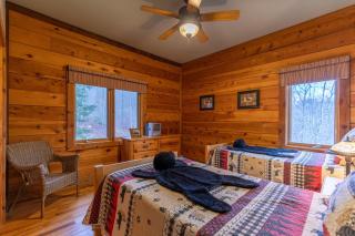 Raccoon's Paw Lodge - 6