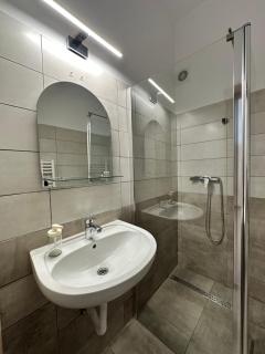 27 RENT Apartments - 8