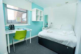 Budget En-suite Room in Coventry City Centre - 0