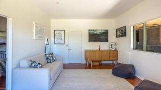 Onetangi Seaview Residence - 9