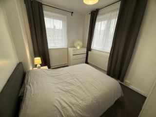 Spacious 2 Bedroom Apartment, Steps from Bermondsey Station and Tower Bridge - 6