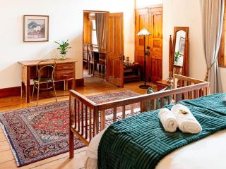 Far Far Away Guesthouse - 7