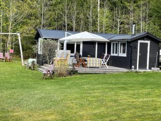 Thilens cottage by lake Bunn - 9