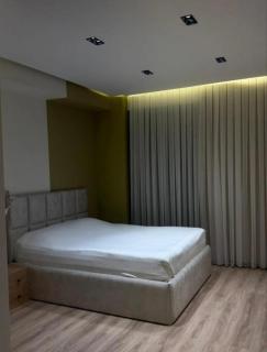 Grand Heyat Residents - 8