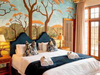 Far Far Away Guesthouse - 5