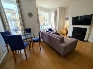 3 Bed - Maisonette - Albert Road - 1