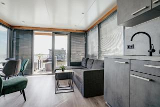 Houseboat Uitgeest - 9