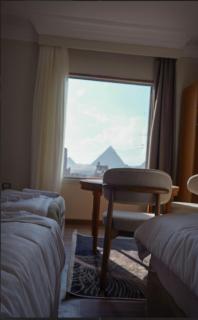 Three pyramids view & jacuzzi - 1