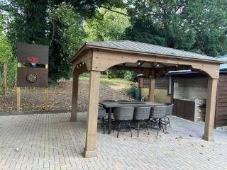 The3Squirrels Inn 8 bedrooms 10 bed - 7