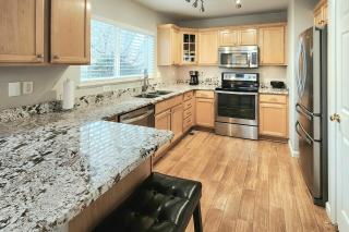 Littleton Home with Deck - 24 Mi to Denver! - 2