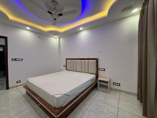 Pine Valley Serenity Hotel - 5