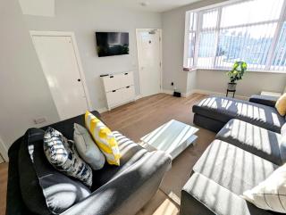 3 bedroom, 3 en-suite modern home - 8