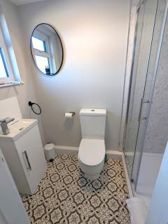 3 bedroom, 3 en-suite modern home - 3