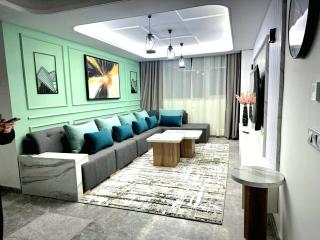 Hilton View Tower Luxurious Partial Sea View - 0