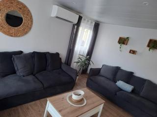 Beautiful apartment with pool Générac - 7