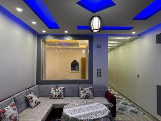 صف اول على البحر مباشر منطقة القيادات شقة رقم 3 - 7