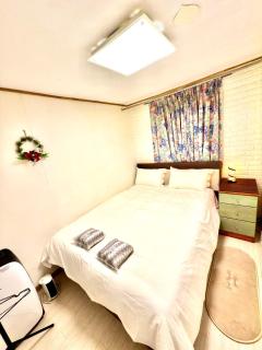 Private Family Home 3 - 8