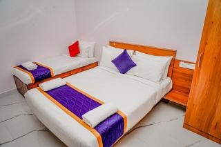 Keerthis Comforts - Near Kempegowda International Airport Bengaluru - 1