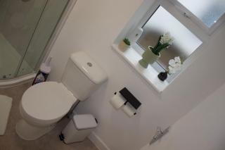 Calm 1-Bedroom Apartment - 1