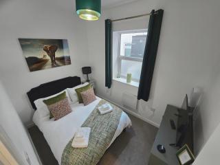 Calm 1-Bedroom Apartment - 5