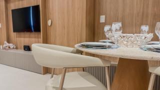 SMART STAY IZIDRO - Ap. 402 · Ap - 2Q super luxo a 50m do Mar - Todo climatizado - 3