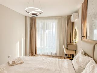 Skyline Serenity Modern Apartment with Terrace by Flat Manаger - Plovdiv - 1