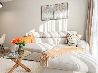 Skyline Serenity Modern Apartment with Terrace by Flat Manаger - Plovdiv - 2