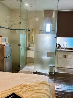 Studio Room & Kitchen near Pink Church - 4