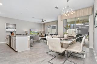 4817CO TOWNHOUSE 4 BEDROOMS & 3 BATHROOMS + POOL - 9