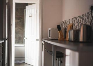 Contractors Discounts Free Parking Weekly Monthly Prices - 3