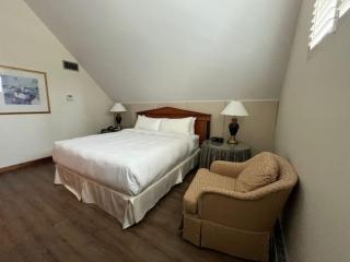 Cambridge Suites Toronto - 6