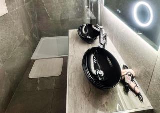 Williamson Suites - Apartment 2 - 6