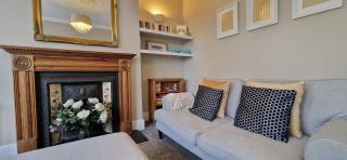 Idyllic Abode in Picturesque Clifton Village - 4