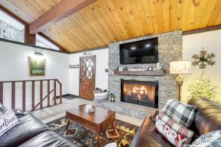 3 Mi to Lake Arrowhead Village Pine-View Home! - Lake Arrowhead - 5